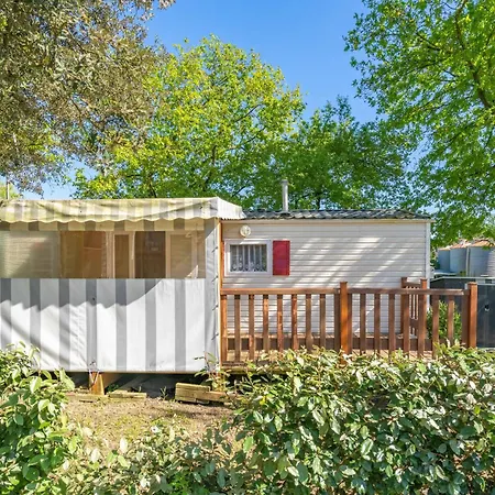 Mh 227 Les 3 Coups Aux Mathes بيت للعطل